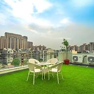 Comfortable 1 Bhk Serviced Apartment w Hill View