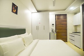 Studio Serviced Apartment With Gym Patio