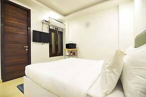 Studio Serviced Apartment With Gym Patio