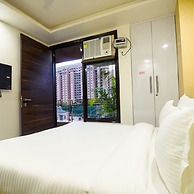 Modern Loft Overlooking Hills and Park