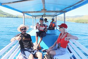 Loca Lobo Lodges Riung