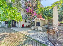 Apartment Villa Iskra