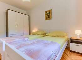 Apartment Villa Iskra