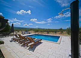 Holiday Home Bračuta