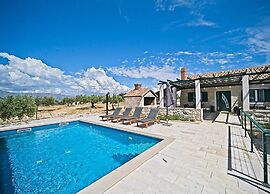 Holiday Home Bračuta