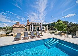 Holiday Home Bračuta