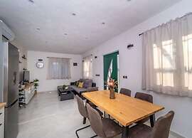 Holiday Home Bračuta