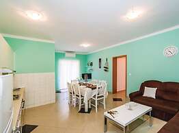 Holiday Home Villa Ksenija