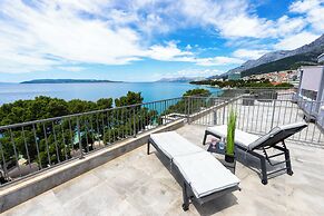 Luxury Penthouse Apt on beach Makarska