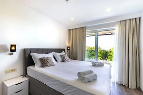 Luxury Penthouse Apt on beach Makarska