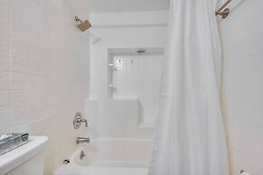 Downtown Atlanta Condo: Walk to Arenas & Venues