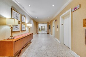 Downtown Atlanta Condo: Balcony, Walkable Area