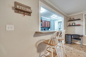 Downtown Atlanta Condo: Balcony, Walkable Area