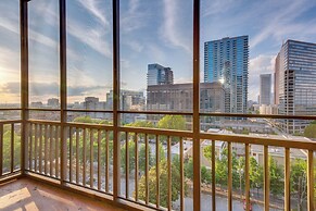 Walkable Downtown Atlanta Condo w/ Private Balcony