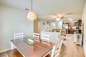 Palm Coast Duplex w/ Screened Patio, Near Beaches!