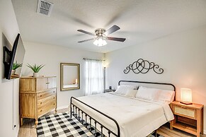 Palm Coast Duplex w/ Screened Patio, Near Beaches!