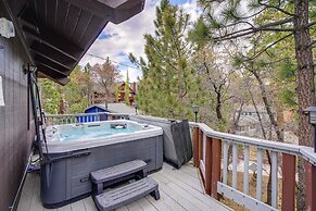 Cozy Big Bear Cabin w/ Hot Tub, Close to Lake!