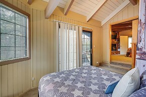 Cozy Big Bear Cabin w/ Hot Tub, Close to Lake!