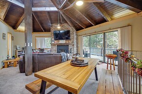 Cozy Big Bear Cabin w/ Hot Tub, Close to Lake!