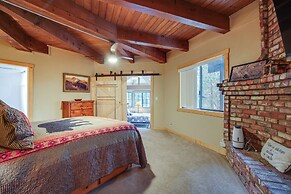 Cozy Big Bear Cabin w/ Hot Tub, Close to Lake!