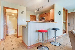 Family-friendly Fischer Home w/ Private Hot Tub!