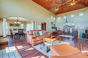 Family-friendly Fischer Home w/ Private Hot Tub!