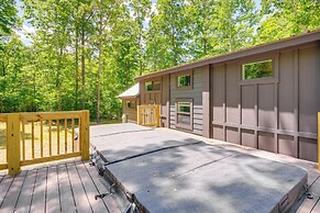 Monteagle Cabin w/ Swim Spa, Sauna & Fire Pit!