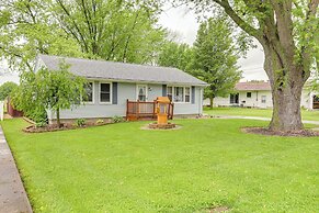 Port Clinton Home: Hot Tub, Steps to Portage River