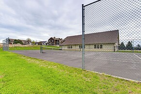 Door County Townhome: Pool Access, 1 Mi to Beach!