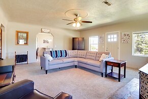 Charming Emmett Home w/ Patio - 14 Mi to Reservoir