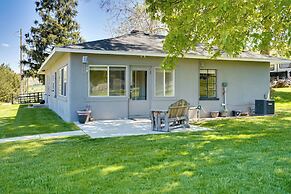 Charming Emmett Home w/ Patio - 14 Mi to Reservoir