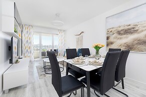 Swinoujscie Apartment for 6 by Renters