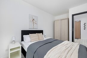 Swinoujscie Apartment for 6 by Renters