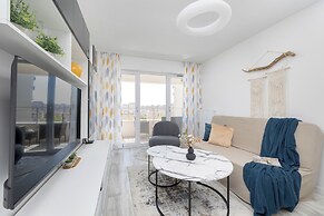 Swinoujscie Apartment for 6 by Renters