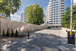 Swinoujscie Apartment for 6 by Renters