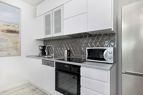 Swinoujscie Apartment for 6 by Renters