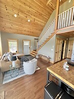Sebago Sunrise Limit 8 3 Bedroom Villa by RedAwning