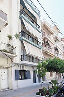 Pireas Jewel New Design Apt w Backyard