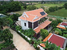 Moringa Tree Maison