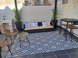 Mae Apulian Rooms