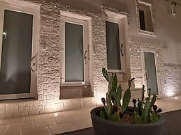 Mae Apulian Rooms