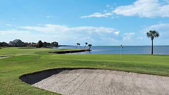 Ground-floor Studio at Sandestin Golf & Beach Resort: Sleeps 4