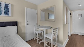 Ground-floor Studio at Sandestin Golf & Beach Resort: Sleeps 4