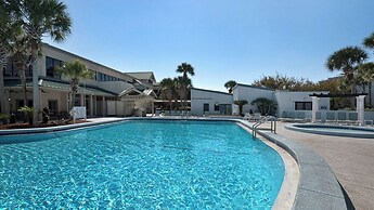 Ground-floor Studio at Sandestin Golf & Beach Resort: Sleeps 4