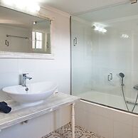 Apostolis Beach House