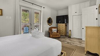 Gulf Views - Large Private Pool - Deeded Beach - Sleeps 14