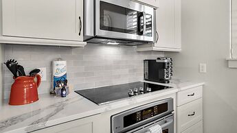 Gulf Views - Large Private Pool - Deeded Beach - Sleeps 14