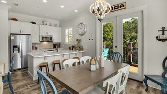 Gulf Views - Large Private Pool - Deeded Beach - Sleeps 14