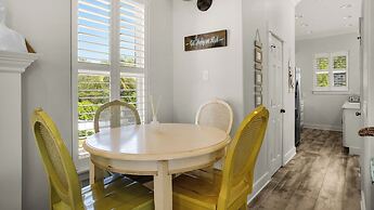 Gulf Views - Large Private Pool - Deeded Beach - Sleeps 14