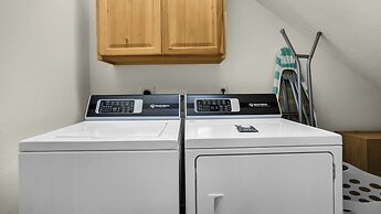 Gulf Views - Large Private Pool - Deeded Beach - Sleeps 14